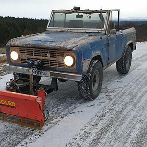 Aðeins að keyra með tönnina niðri