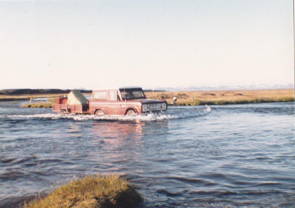 Þ3714